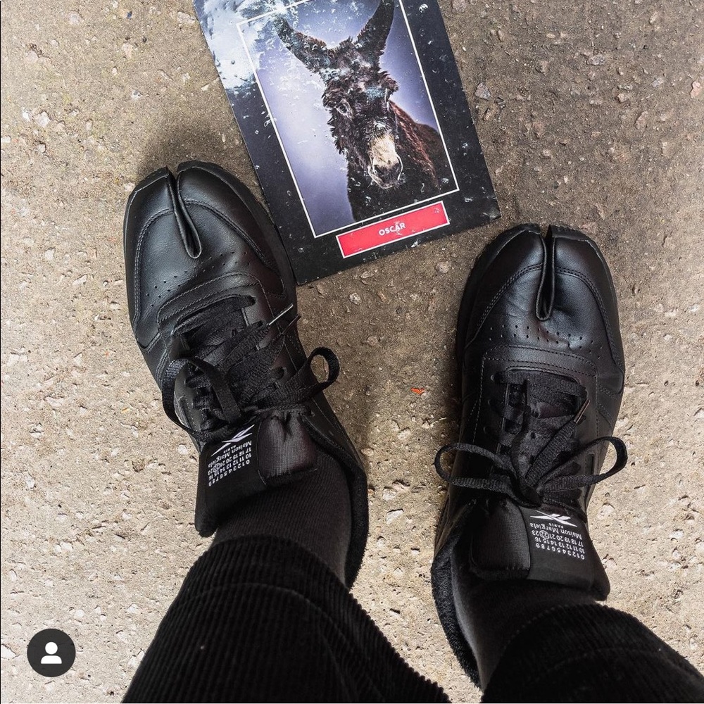 Maison Margiela x Reebok Tabi Black sneakers (US7)